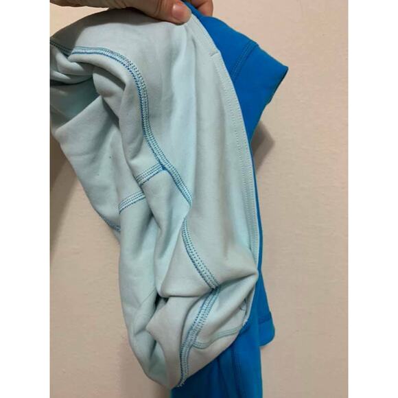 Lululemon Blue Reversible Crop Leggings Size‎ 6 - Picture 2 of 5